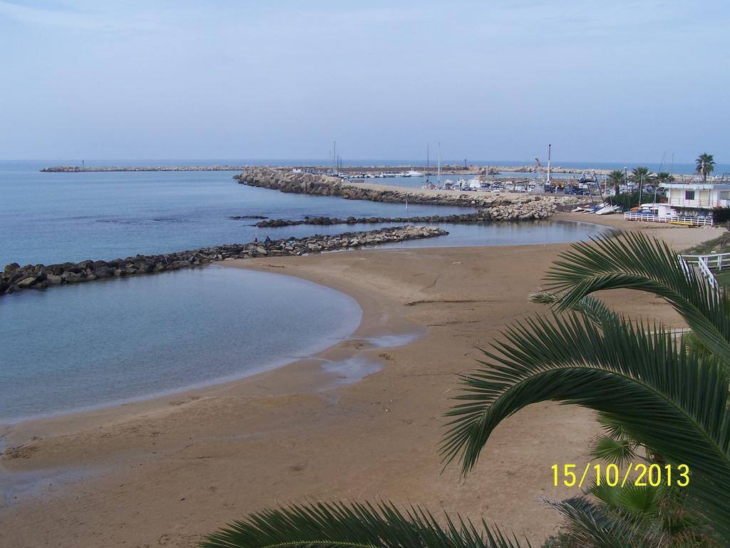 Hotel Sul Mare Al Gabbiano Scoglitti Exterior photo