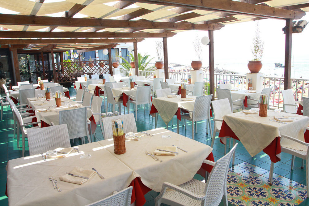 Hotel Sul Mare Al Gabbiano Scoglitti Exterior photo